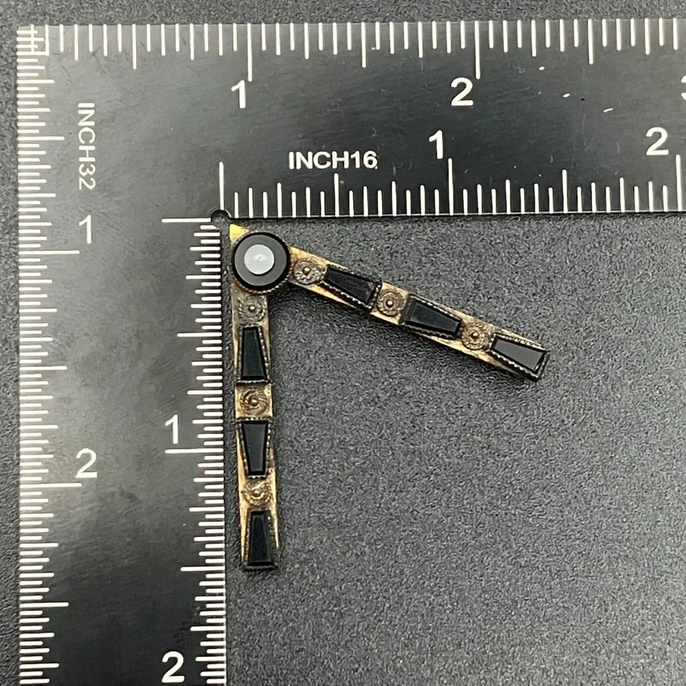 Vintage Lapel Pin Gold Tone Black Cabochon V Shape Signed EAP EA Potter Co.